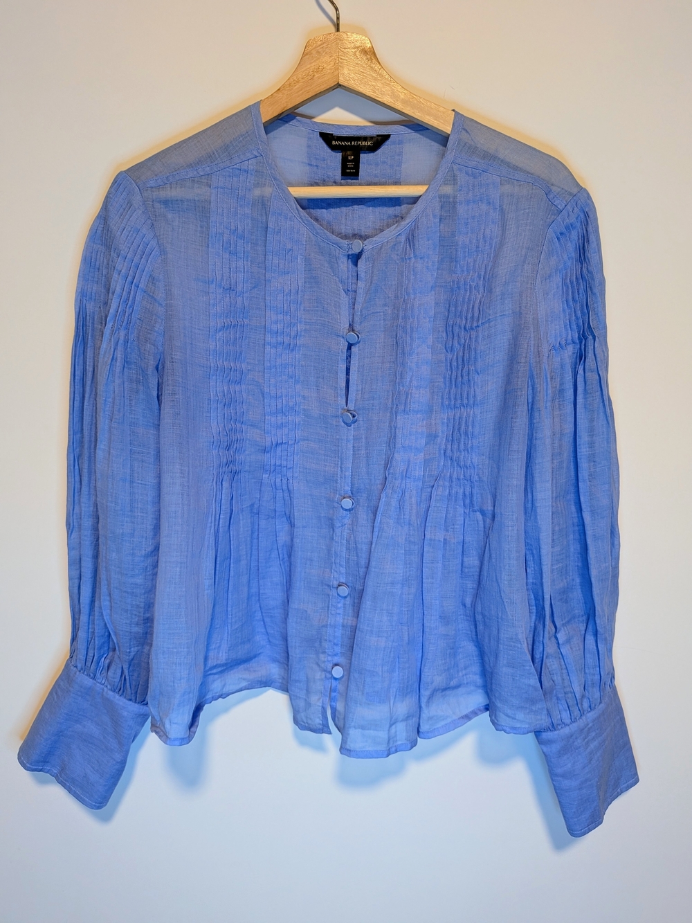 Banana Republic Ramie Pintuck Blouse Arctic Sky Blue Size S